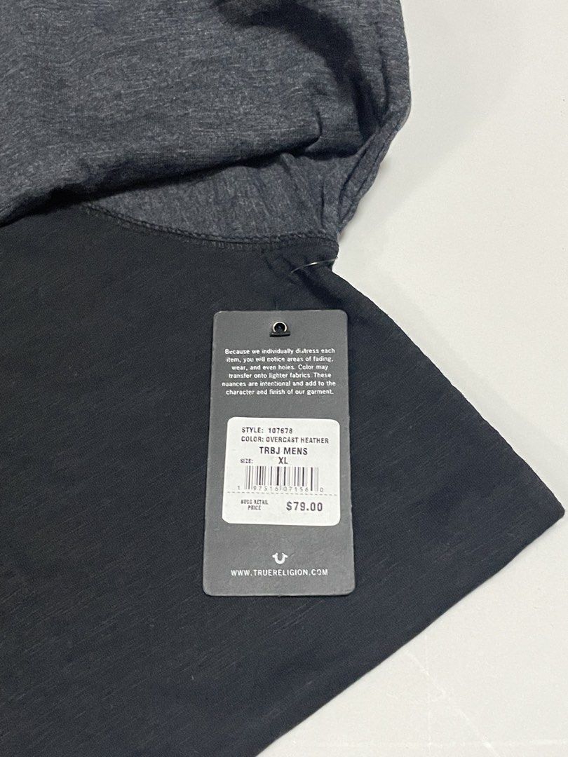 True Religion (Category: Hoodies) located in Quezon City. Submitted by bunagryan (Listing ID 1440602831, Image 3). Description: True Religion Long sleeve and Hoodie 100% Authentic Bought in the US Both XL Both Brandnew Long sleeve - 800 Hoodie - 1.4k 2k if as pack.