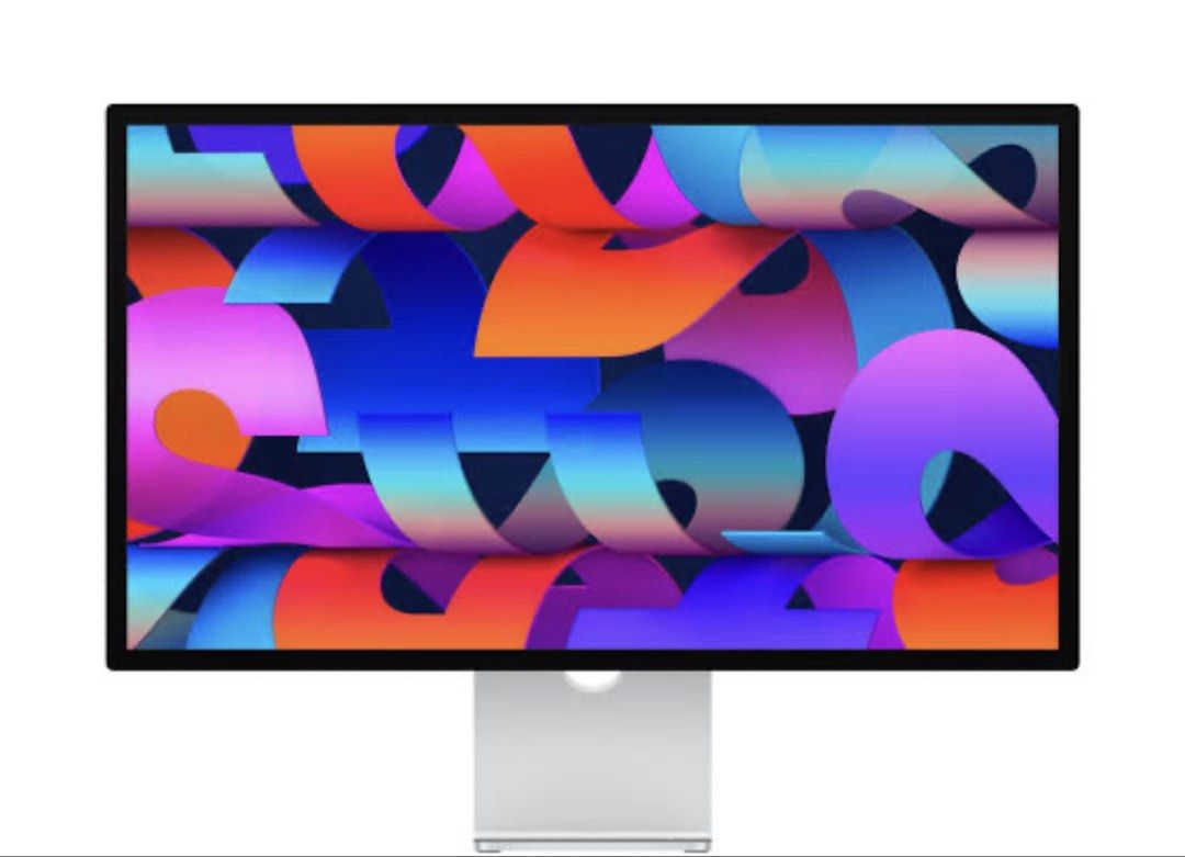 Unboxed Apple Studio Display467383002679879680
