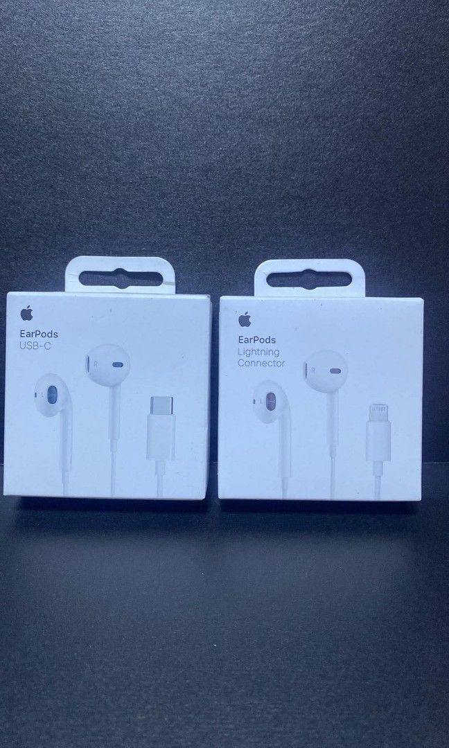 Usb-c/lightning connector earpods earphone (Category: Headphones & Headsets) located in Manila. Submitted by milasgadgetph (Listing ID 1440580947, Image 1). Description: .