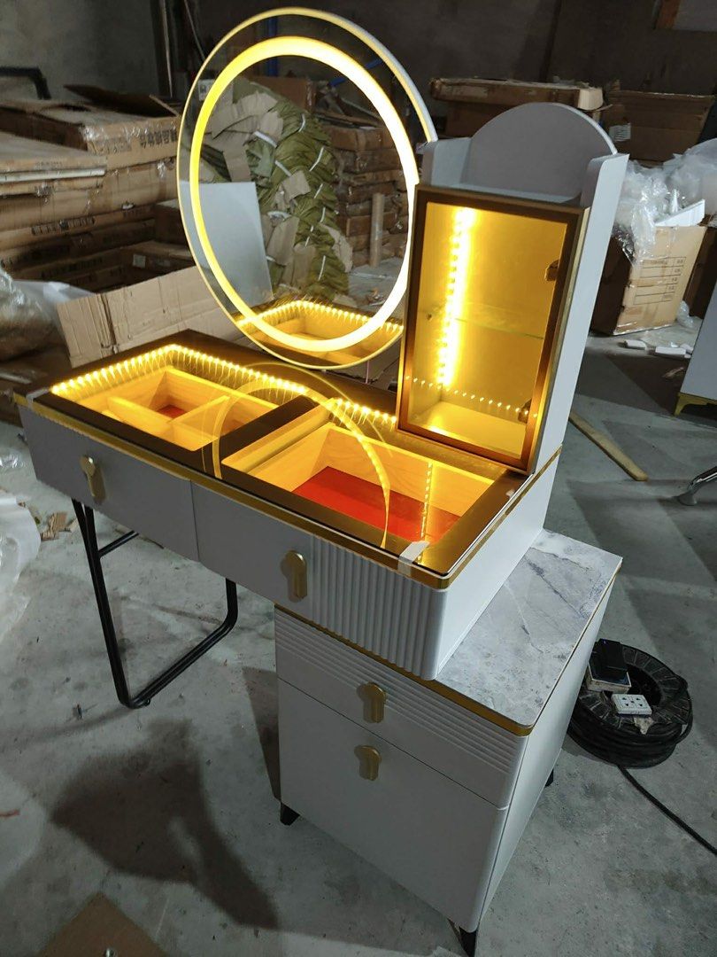 Vanity Dresser With Led Mirror and Stool (Category: Tables & Sets) located in Valenzuela. Submitted by jhagonzales (Listing ID 1440628433, Image 3). Description: .