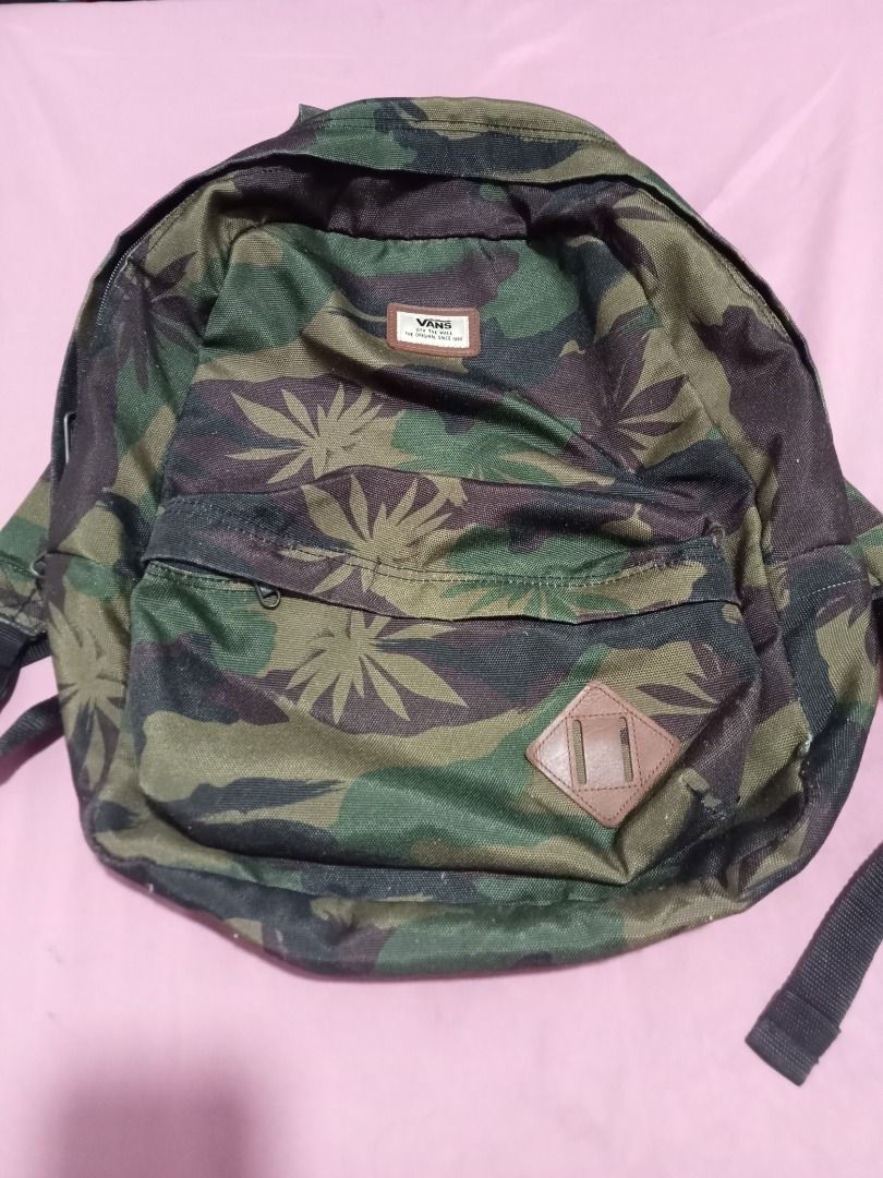 Vans Camouflage Backpack (Category: Backpacks) located in Makati City. Submitted by mumebo (Listing ID 1440740798, Image 2). Description: - Classic Vans backpack - Stylish camouflage print - Features Vans logo patch on the front - Ample storage space for essentials - Made with durable material - Perfect for school or everyday adventures -RFS: declutter .
