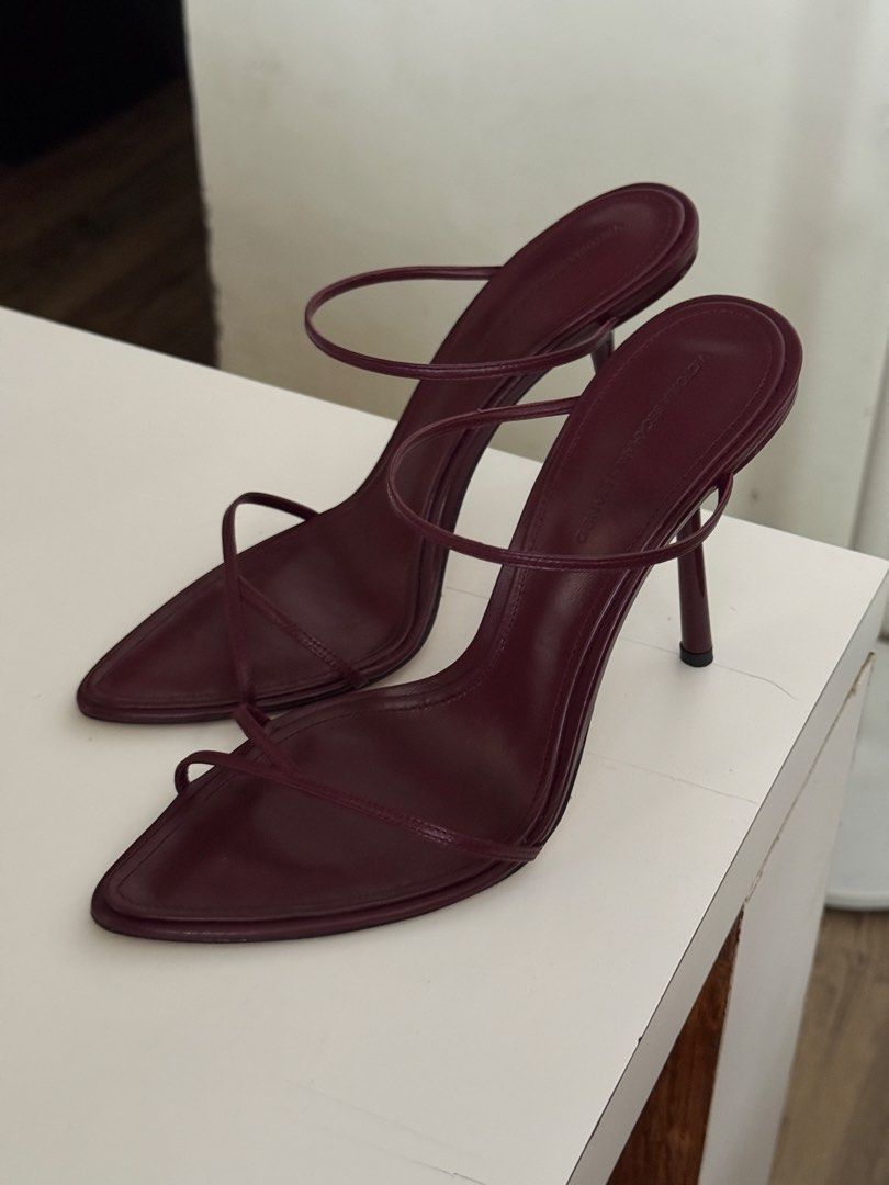 Victoria Beckham x Mango Strappy Pointed Heels (Category: Heels) located in Imus. Submitted by hiitsgee (Listing ID 1440601319, Image 2). Description: - Victoria Beckham x Mango collaboration - Stunning burgundy strappy heels - Elegant pointed toe design - Delicate thin straps - Size: 40 - Crafted in Spain - Instantly dresses up any outfit Imus Cavite Lalamove/Shipping ok 👌🏻 .