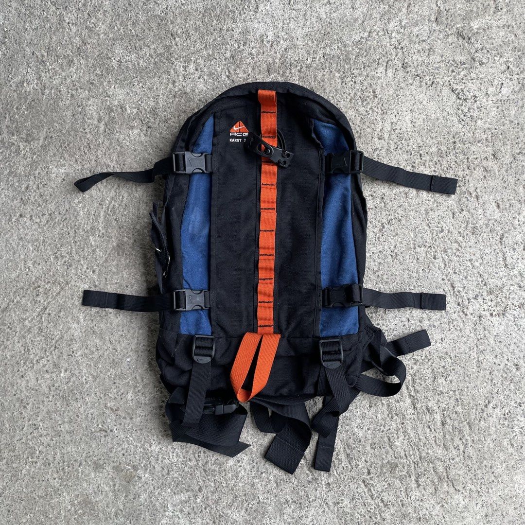 Vintage 90s Nike ACG Karst 25 Backpack (Category: Backpacks) located in Cebu City. Submitted by jaydeeace (Listing ID 1440706089, Image 1). Description: Vintage 90s Nike ACG Karst 25 Backpack 40 Liters Capacity Excellent condition All parts working Dm if Interested 📩.