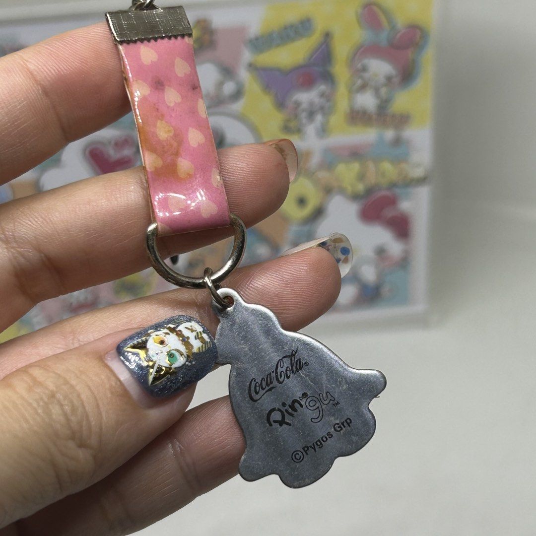 VINTAGE COCA-COLA x PINGU MOBILE STRAP KEYCHAIN 4 (Category: Character Goods) located in Quezon City. Submitted by kitsune.treasures (Listing ID 1440684579, Image 3). Description: *First to pay policy! *1 day reservation only. Failure to pay on time, auto cancel. 📍Quezon City * MOD: J&T | Lalamove * MOP: GCASH | BPI 📦ON HAND AND READY TO SHIP CONDITION: WHAT YOU SEE IS WHAT YOU GET. Dimensions: Kindly check the photos for the actual measurement