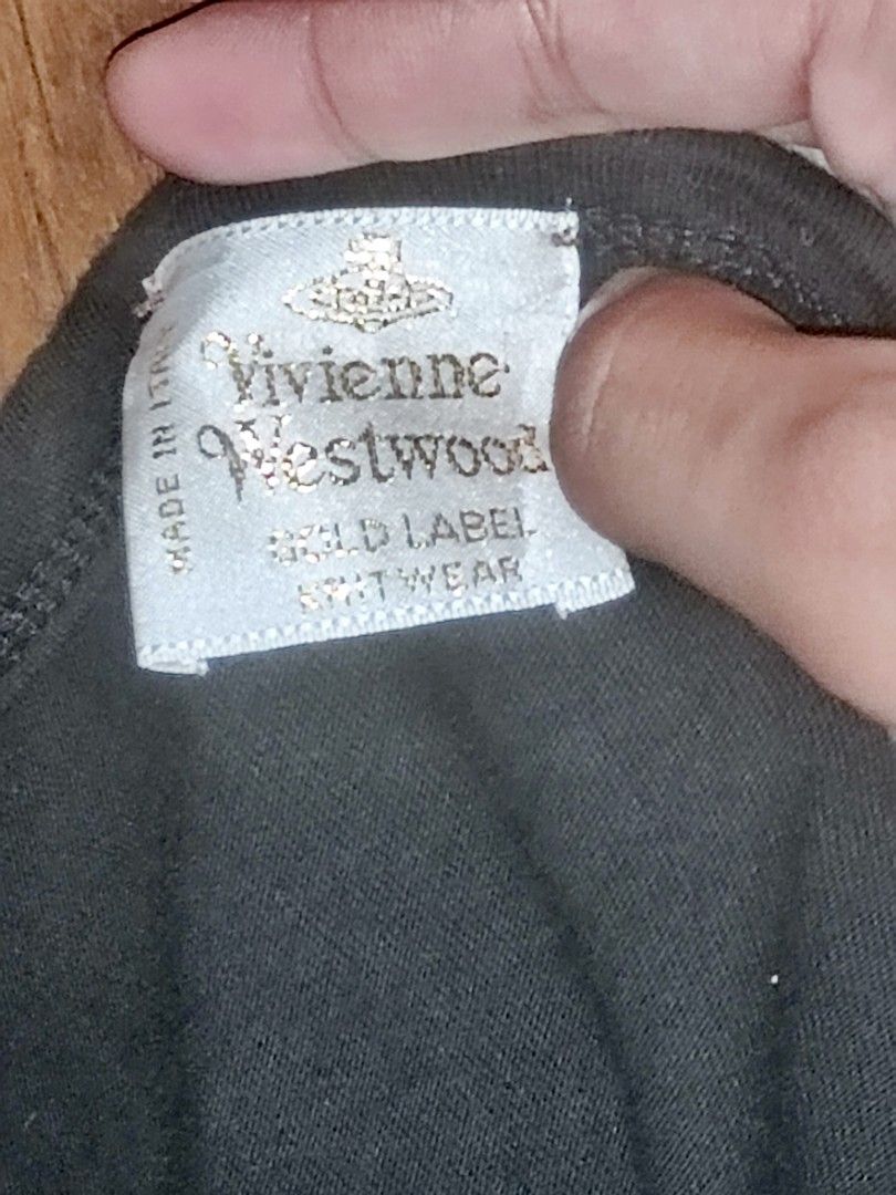 Vivienne Westwood Orb Embroidery (Category: Shirts) located in San Juan, La Union. Submitted by lodeddiper (Listing ID 1440678861, Image 2). Description: .