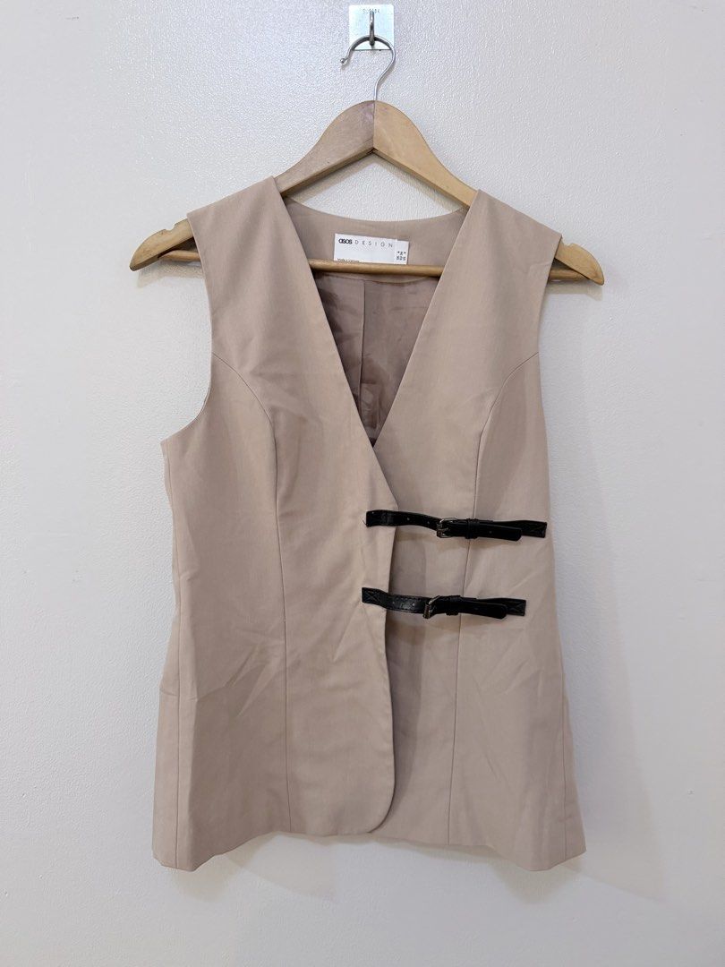 Waistcoat Top Vest Nude Small (Category: Blouses) located in Rizal. Submitted by arkivekkk (Listing ID 1440757954, Image 1). Description: Help me declutter :) Used once .