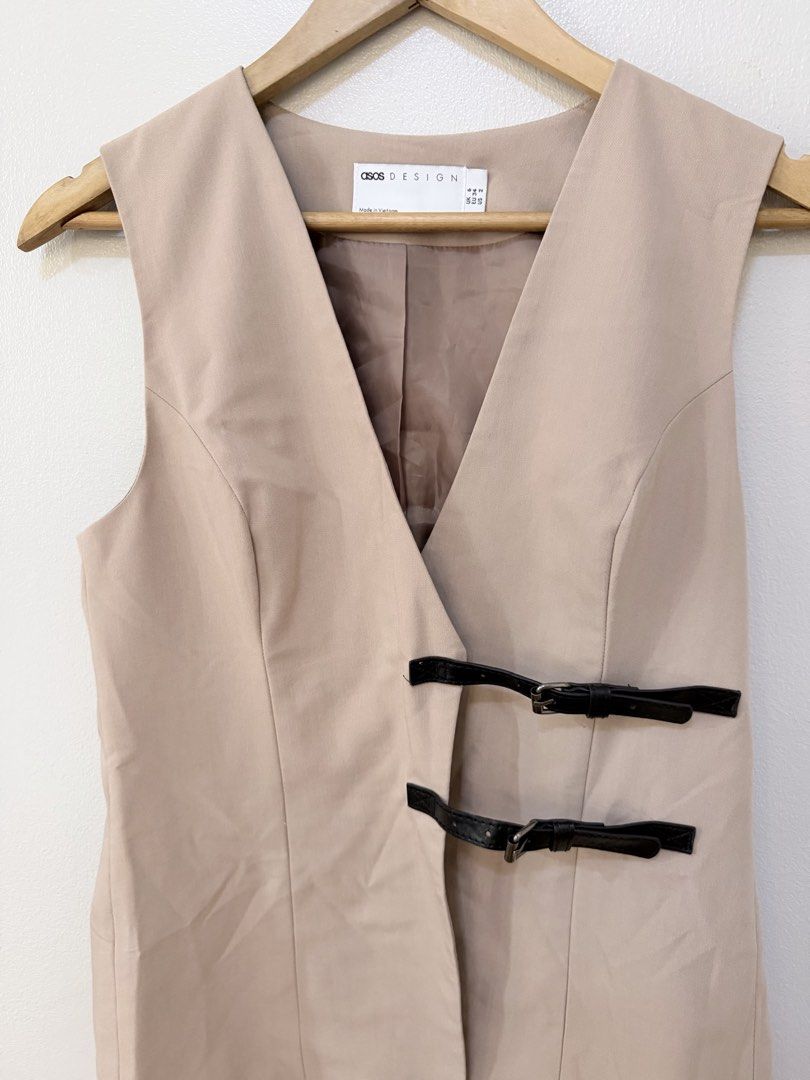 Waistcoat Top Vest Nude Small (Category: Blouses) located in Rizal. Submitted by arkivekkk (Listing ID 1440757954, Image 2). Description: Help me declutter :) Used once .
