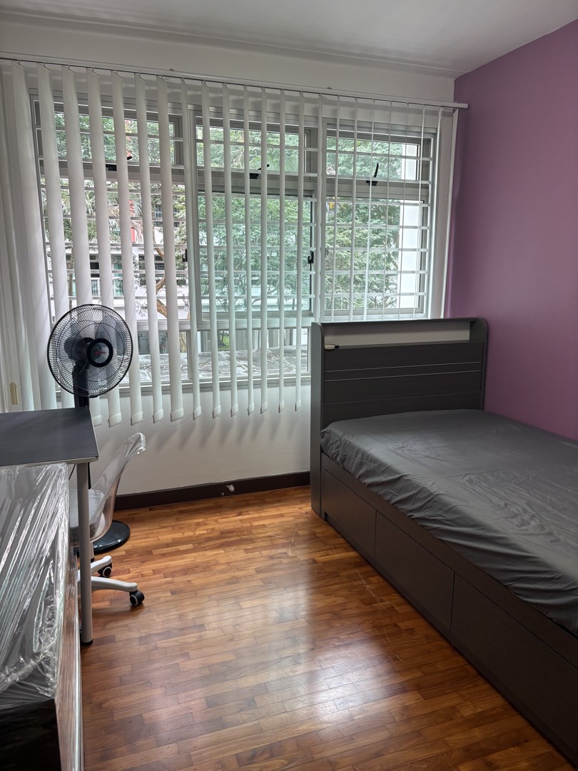 (Category: ) located in . Submitted by fellvnq (Listing ID 1440632554, Image 1). Description: .