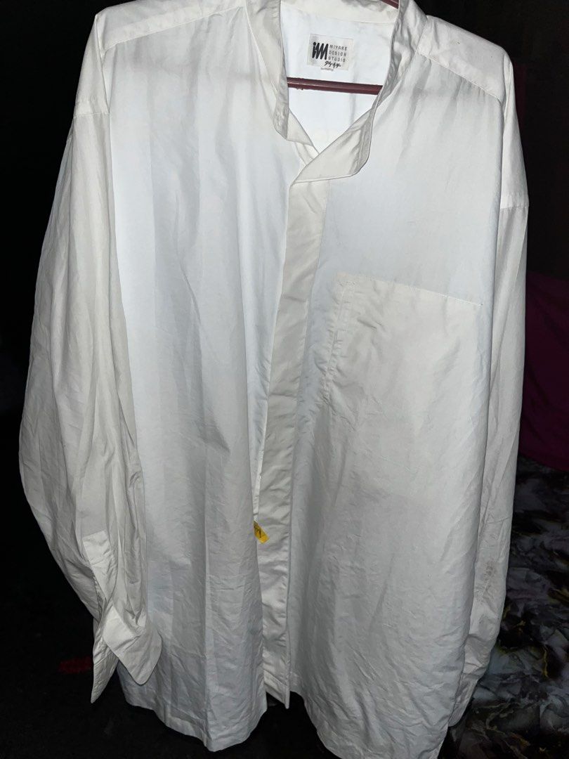 White Mandarin Collar Long Sleeve Shirt (Category: Tshirts & Polo Shirts ) located in Zamboanga. Submitted by xjalilul (Listing ID 1440735207, Image 1). Description: - White long sleeve shirt - Mandarin collar - Single chest pocket (left side) - Button-up front - Relaxed fit - Ideal for casual and smart casual occasions.