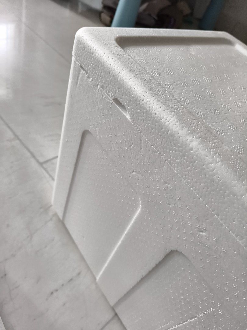 White Styrofoam Boxes467323906331125763