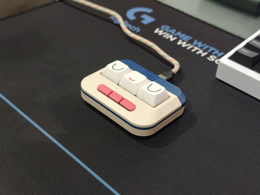Wooting UwU Keypad (Customizable 3-Key HE Pad)467779048262215683