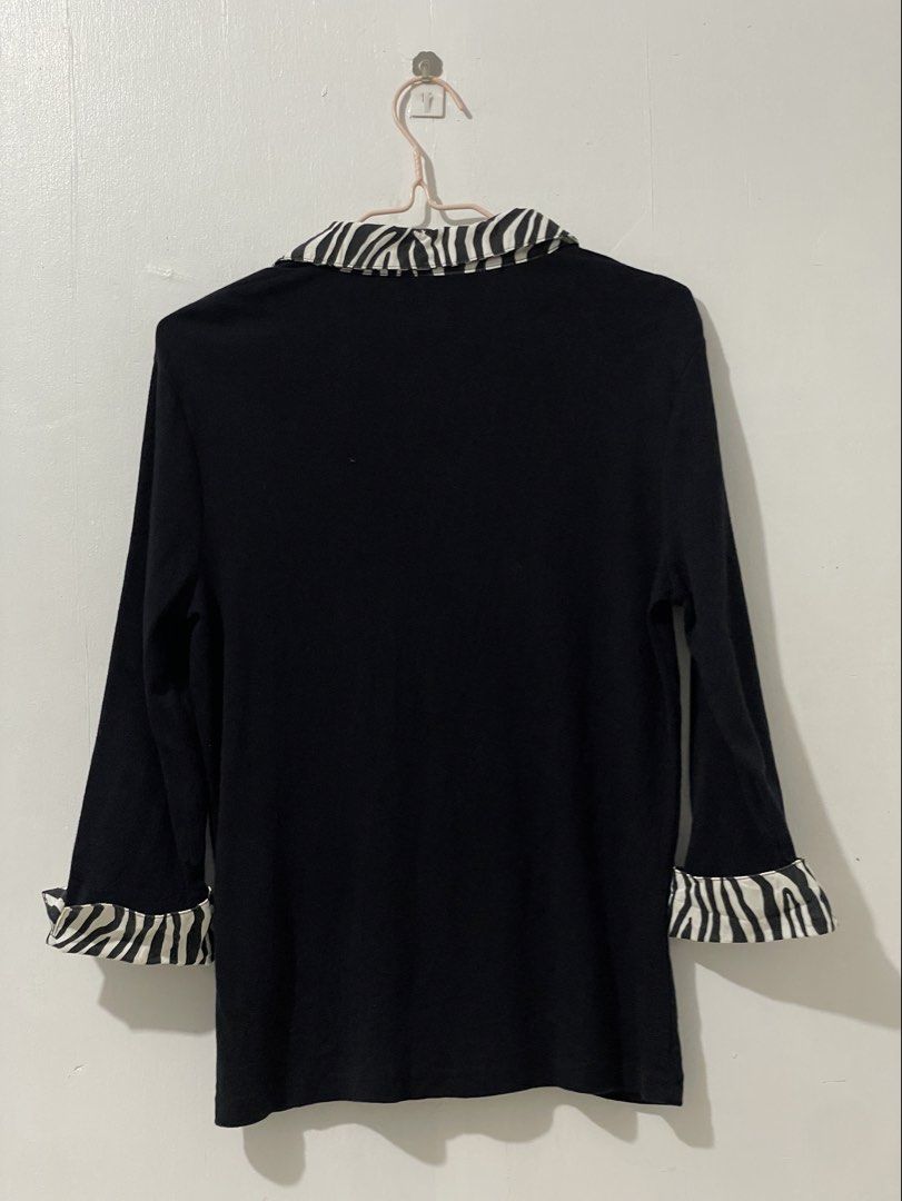 Y2K Karen Scott Zebra Cuff & Colar Print (Category: Blouses) located in Tuguegarao City. Submitted by ziggerryy (Listing ID 1440668679, Image 3). Description: Y2K Vintage No flaws. No holes Small on tag but best fits M-L Super nice Last photo ww inspired.