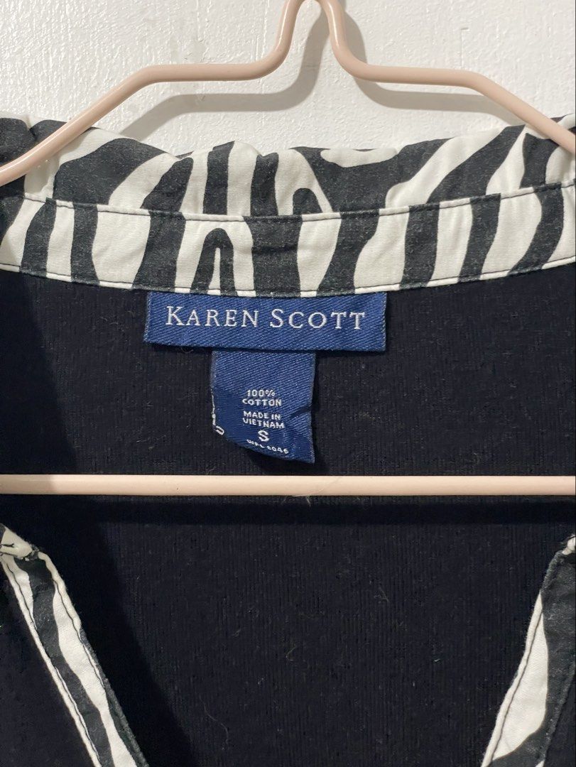 Y2K Karen Scott Zebra Cuff & Colar Print (Category: Blouses) located in Tuguegarao City. Submitted by ziggerryy (Listing ID 1440668679, Image 2). Description: Y2K Vintage No flaws. No holes Small on tag but best fits M-L Super nice Last photo ww inspired.