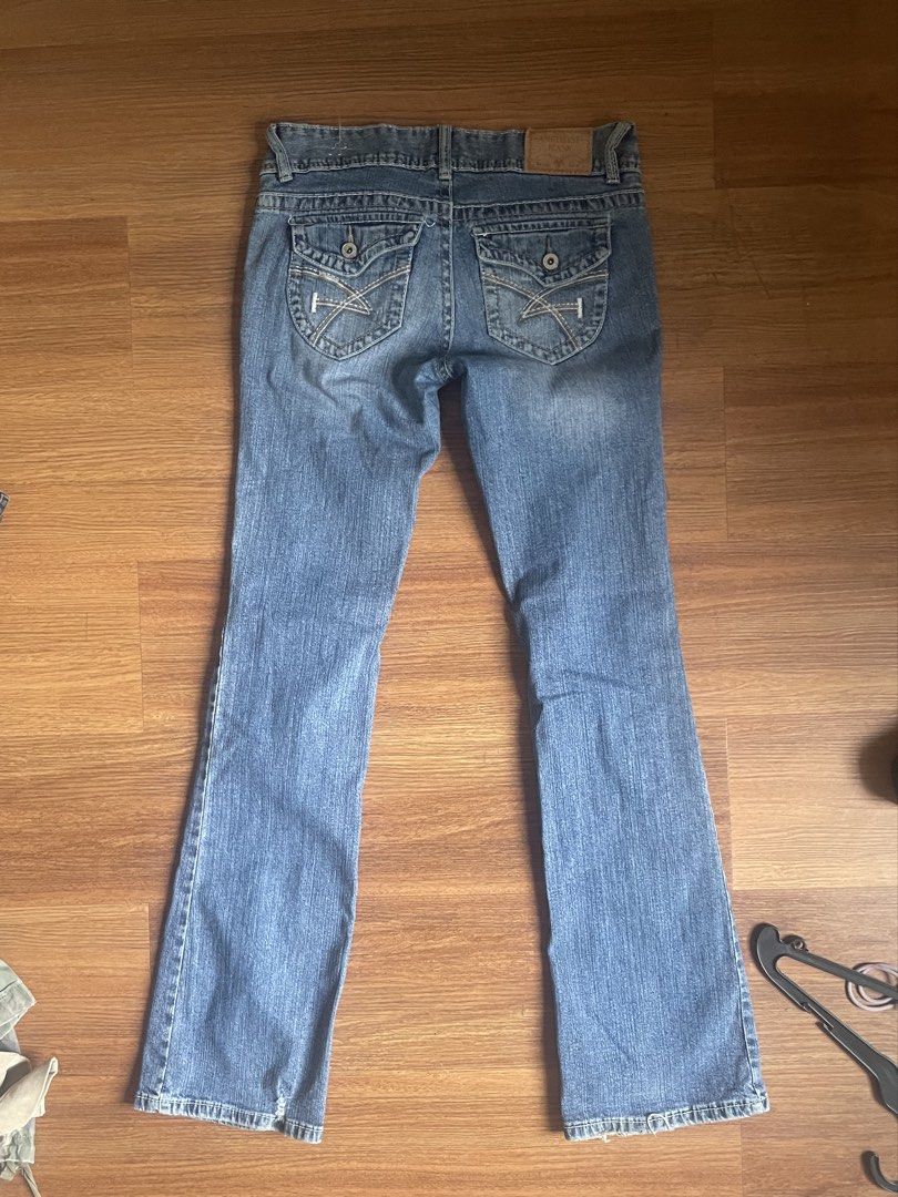 Y2K low rise jeans (Category: Jeans) located in Binan City. Submitted by missing1naction (Listing ID 1440671040, Image 2). Description: .