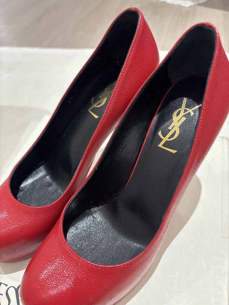 YSL （分類：高跟鞋）位於 Hong Kong。 由 mamamicmic 提交（商品編號 1440715996，圖片 3）。簡介： 35.5 size 。