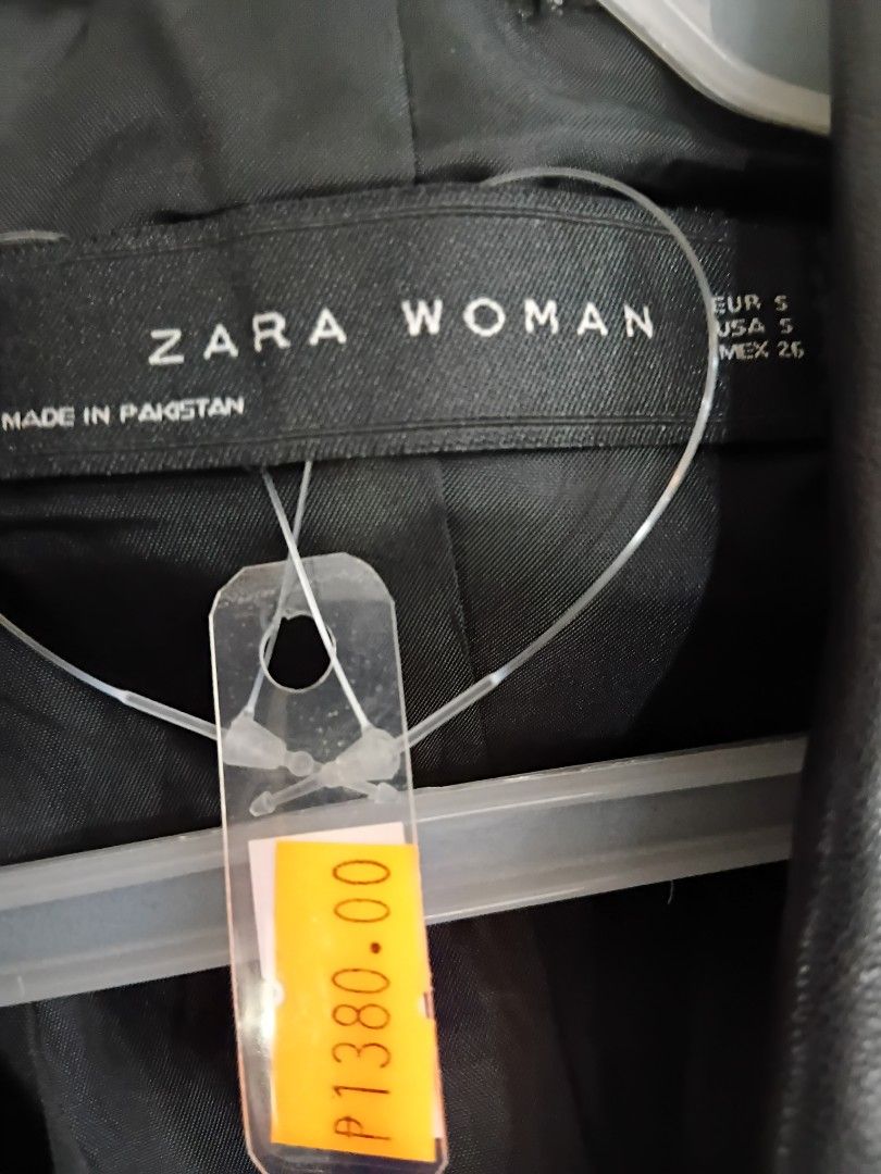 ZARA (Category: Coats, Jackets and Outerwear) located in Subic. Submitted by AnythingBrandedby_May (Listing ID 1440691782, Image 3). Description: Zara 17X21.