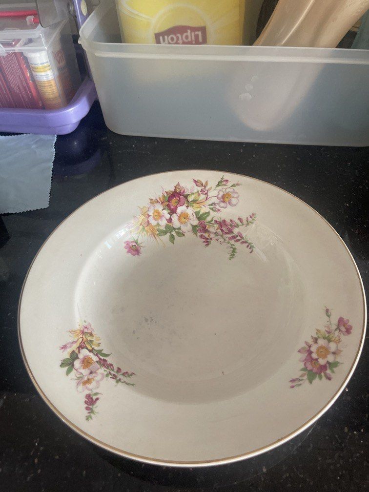 36 cm vintage floral plate