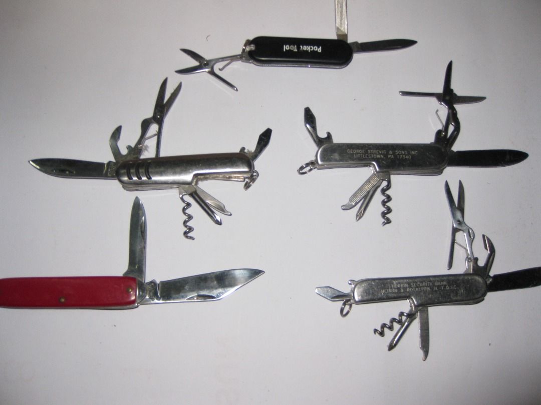 5 Multi Tool Stainless Knifes 1990's (Category: Knives & Chopping Boards) located in Baguio. Submitted by winstonsheebamonna (Listing ID 1435754455, Image 1). Description: 5 Multi Tool Stainless Knifes 1990's No loose blades, all very solid. Great Condition Surprisingly Good Quality for China, Purchased in US & been packed away. Selling All 5 Together.