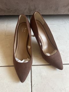 (Category: ) located in . Submitted by daze_closet (Listing ID 1435718138, Image 1). Description: .