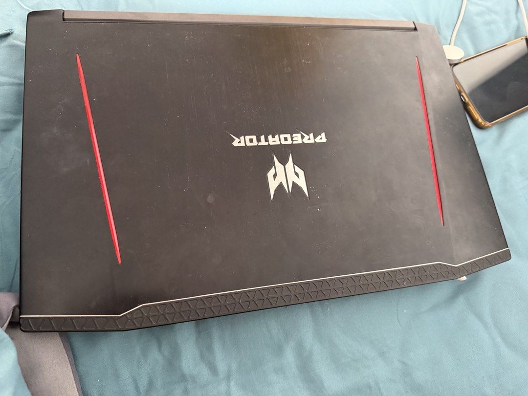 Acer Predator Helios 300 Gaming Laptop443878536675348480