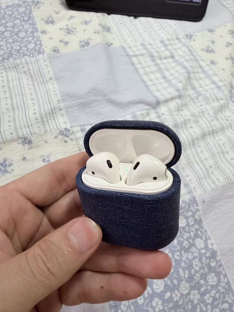 Airpods 1443978364350648321