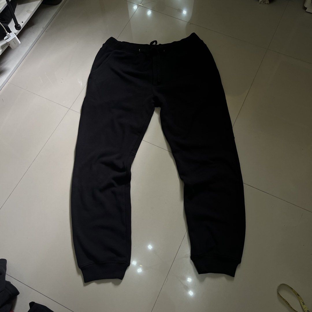 Alexander wang x H&M lounge pants (Category: Joggers) located in Nagcarlan. Submitted by freshfrompast (Listing ID 1435812079, Image 1). Description: size xl fits m-l.