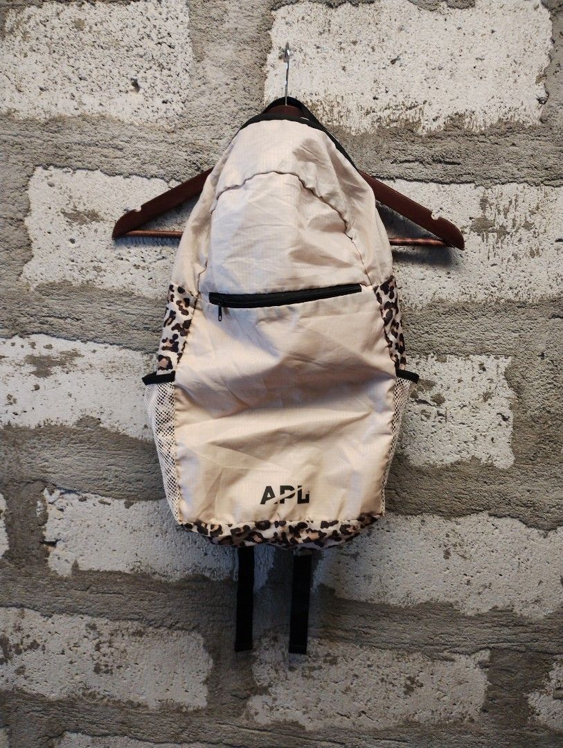APL Athletic Propulsion Labs All Purpose Packable Backpack (Category: Backpacks) located in Imus. Submitted by darylg88358770 (Listing ID 1435791088, Image 2). Description: THE ITEMS TRIFTED FRESH FROM BALE NEED WASH GOOD CONDITION .