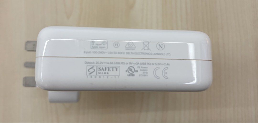 Apple 87W USB-C Power Adapter443994923745290243