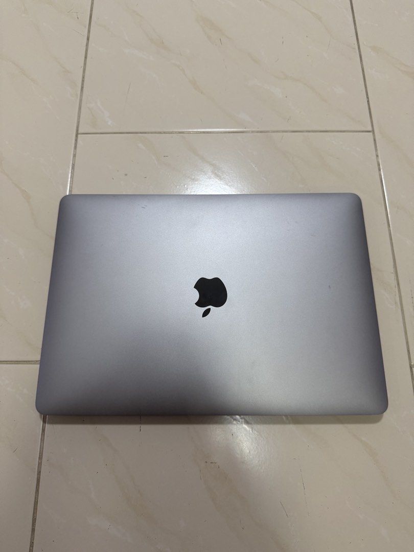 Apple MacBook Pro 2020 i5 256 GB