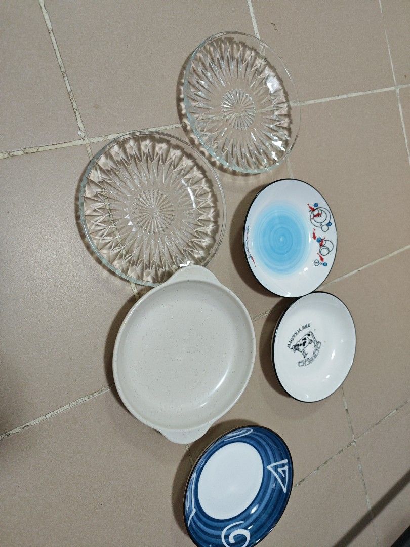 Assorted Plates - Set of 6444071342926080000