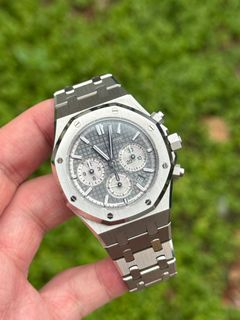 (Category: ) located in . Submitted by thewatchproject.sg (Listing ID 1435873450, Image 1). Description: .