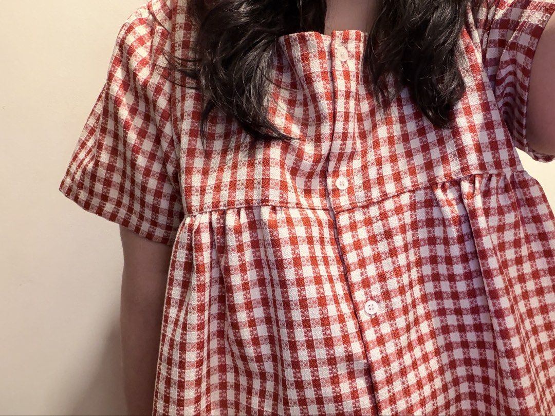 bangkok plus size red gingham top (Category: Sleeveless) located in Pasig City. Submitted by tocmoon (Listing ID 1435899797, Image 1). Description: - like new gingham plus size top from bangkok. plus size (there are no tags but i believe it’s about 1xl-2xl though it’s very loose/flowy) - for shipment only, loc cainta .