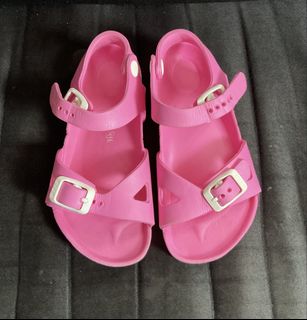 (Category: ) located in . Submitted by purplemodel (Listing ID 1435732926, Image 1). Description: .