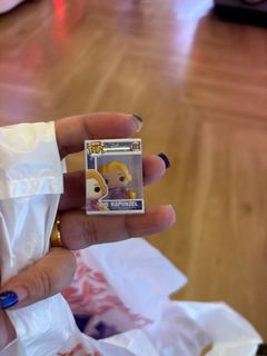 (Category: ) located in . Submitted by shoppingwithunicorn (Listing ID 1435855553, Image 1). Description: .