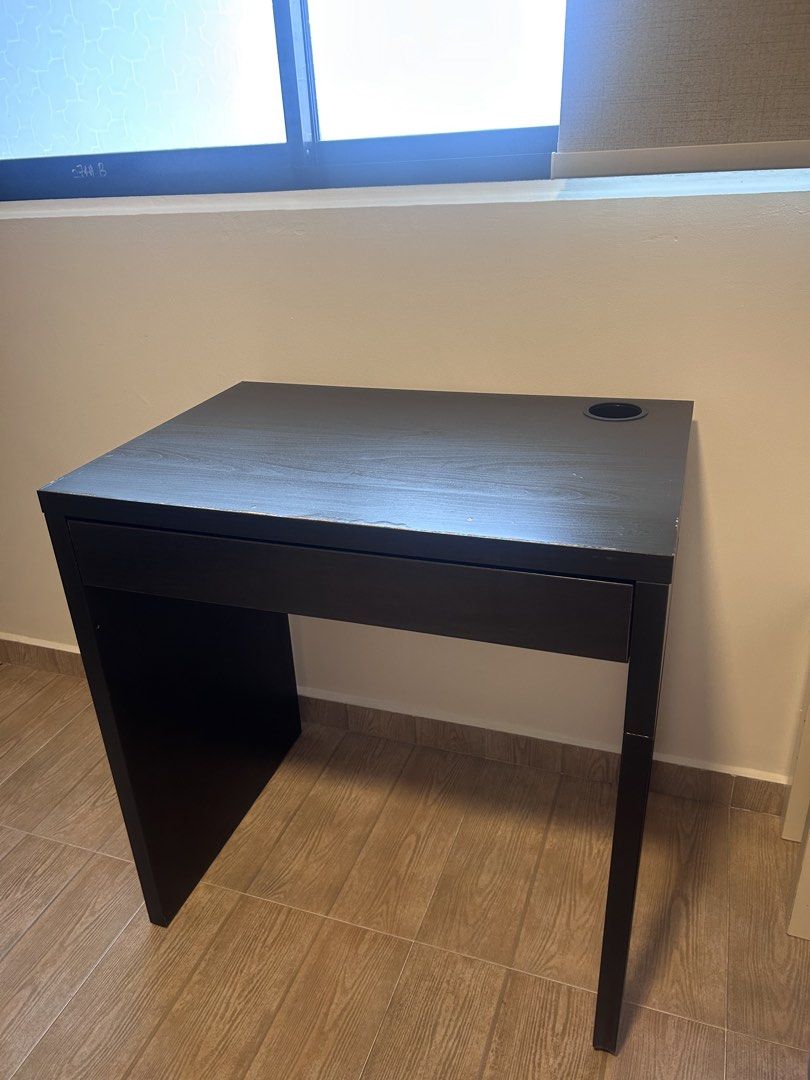 Black Desk with Drawer