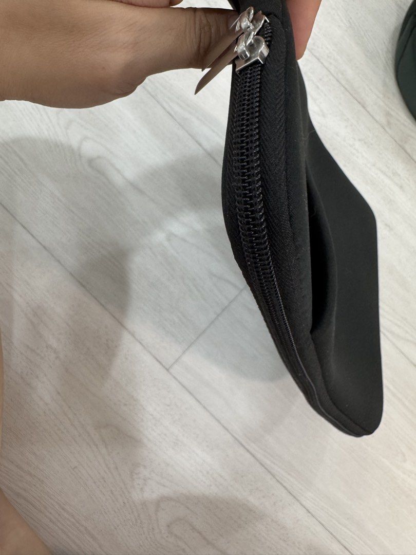 Black Laptop Sleeve - New Condition444125930828615682