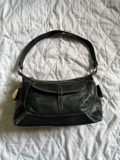 (Category: ) located in . Submitted by krstn_thrift (Listing ID 1435777342, Image 1). Description: .