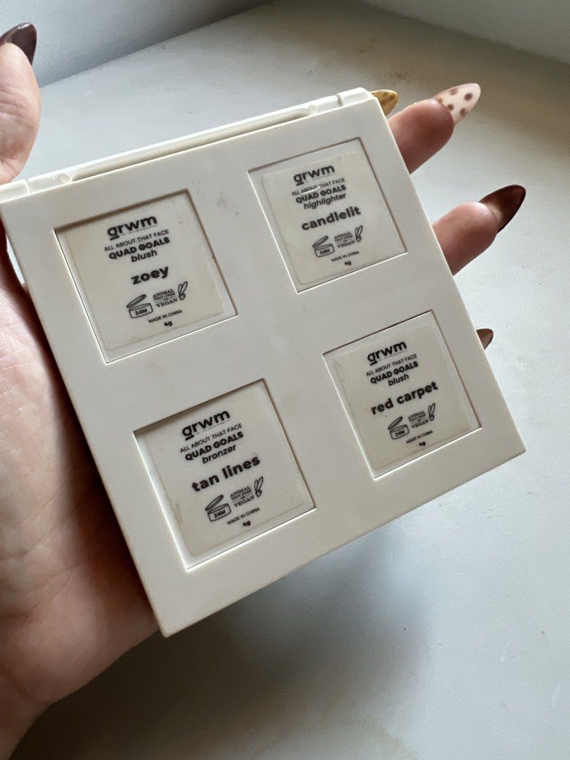 Blush Palettes with bronzer issy grwm vice co. (Category: Makeup) located in Marikina City. Submitted by jorjacat (Listing ID 1435811698, Image 3). Description: dm for questions 300 each.