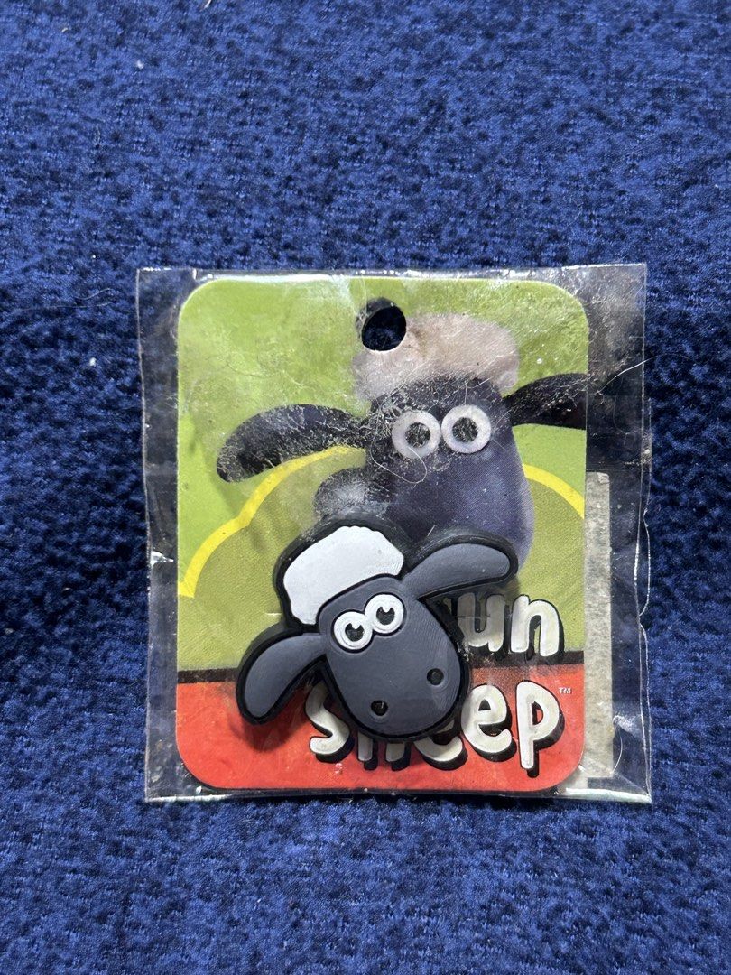 Shaun Pvc Bo33 Shaun the Sheep rubber name tag or keychain depicting the ...