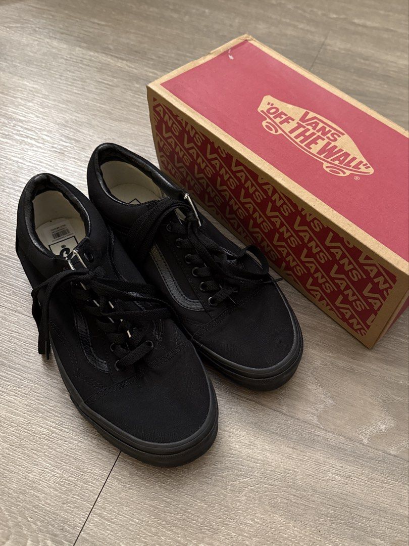 Brand New Vans Old Skool in Black (Category: Sneakers) located in San Juan City. Submitted by m_ilk (Listing ID 1435844192, Image 1). Description: Brand new, never worn. .