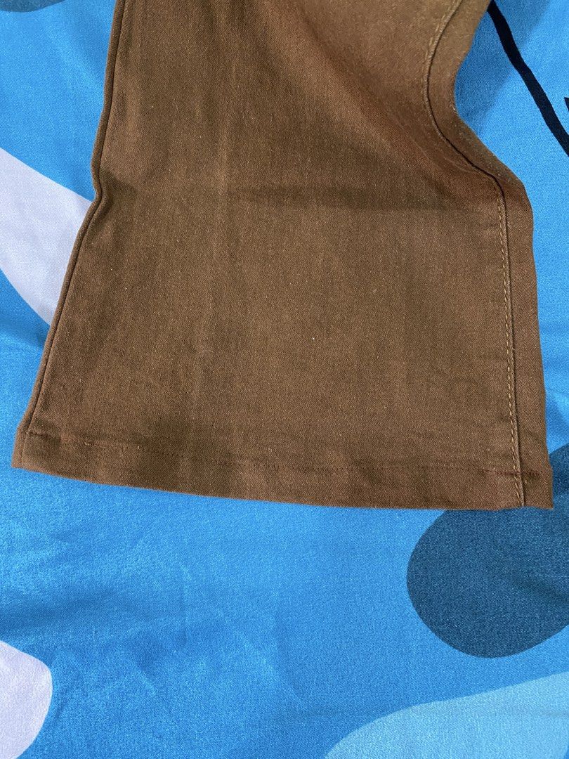 Brown Flare Jeans (Category: Jeans) located in Makati City. Submitted by beaa24 (Listing ID 1435805111, Image 3). Description: Had it altered to fit 29-30 inches waist and shorter length. Stretchable fabric. Used twice. High waisted, above navel.