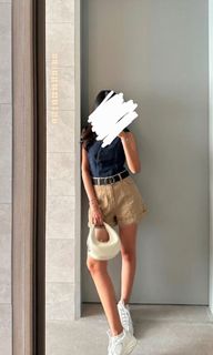 (Category: ) located in . Submitted by style.mi (Listing ID 1435859827, Image 1). Description: .