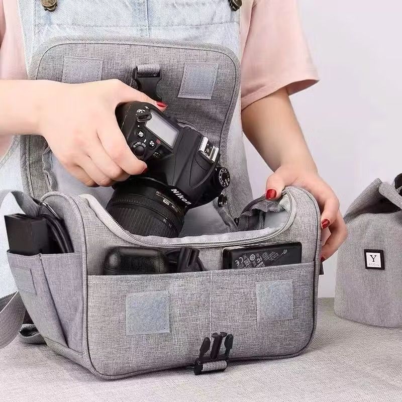 Canon Camera Bag (Category: Camera Bags & Carriers) located in Caloocan City. Submitted by tifanny.goods (Listing ID 1435739475, Image 3). Description: Brandnew Camera Bag for Canon.