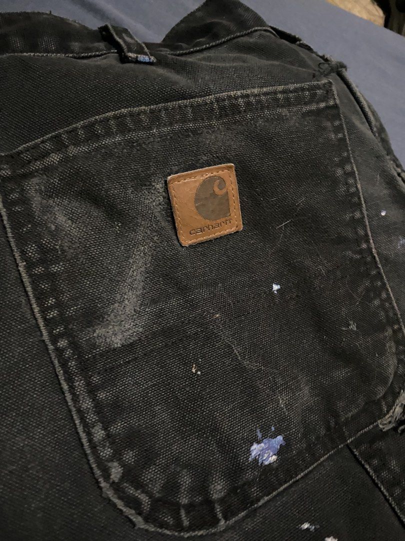 Carhartt b11 blk carpenter pants (Category: Jeans) located in Manila. Submitted by ycy.offside (Listing ID 1435730048, Image 3). Description: - Carhartt painter pants - Color: Black - Size: 34x36 - Classic workwear design - Multiple pockets - Durable construction - Material: 100% cotton - Fit: Original Dungaree Fit.