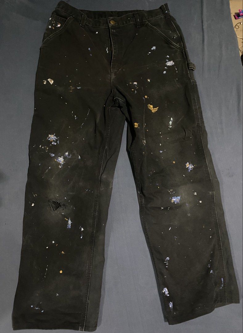 Carhartt b11 blk carpenter pants (Category: Jeans) located in Manila. Submitted by ycy.offside (Listing ID 1435730048, Image 1). Description: - Carhartt painter pants - Color: Black - Size: 34x36 - Classic workwear design - Multiple pockets - Durable construction - Material: 100% cotton - Fit: Original Dungaree Fit.