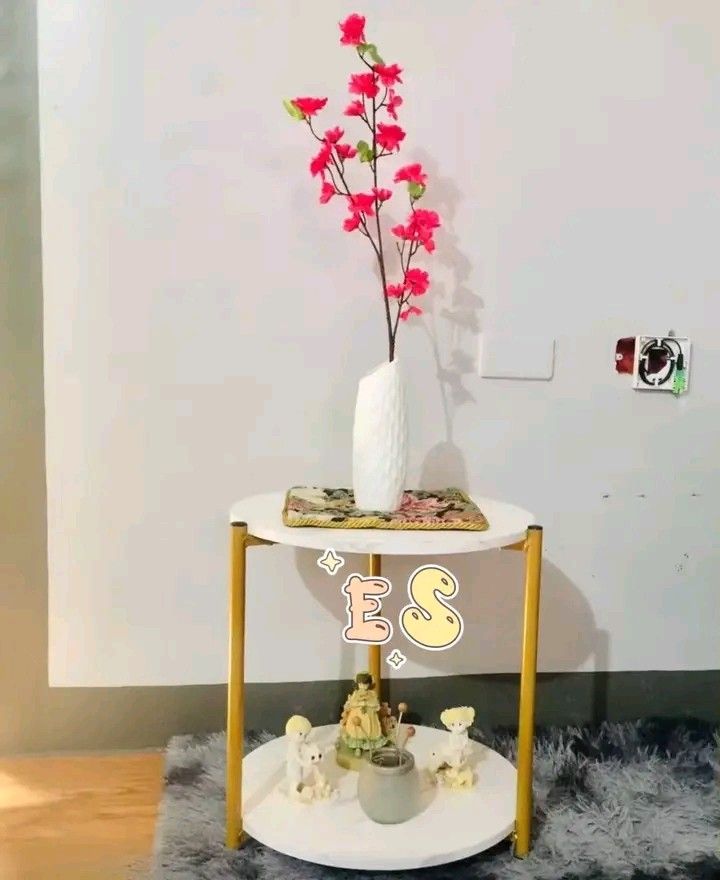 center table (Category: Tables & Sets) located in Manila. Submitted by minidivisoria (Listing ID 1435743226, Image 3). Description: ➖➖➖small coffee table➖➖➖ round, square.
