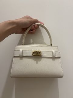 （分類：）位於 。 由 bvcl.l 提交（商品編號 1435850318，圖片 1）。簡介： 。