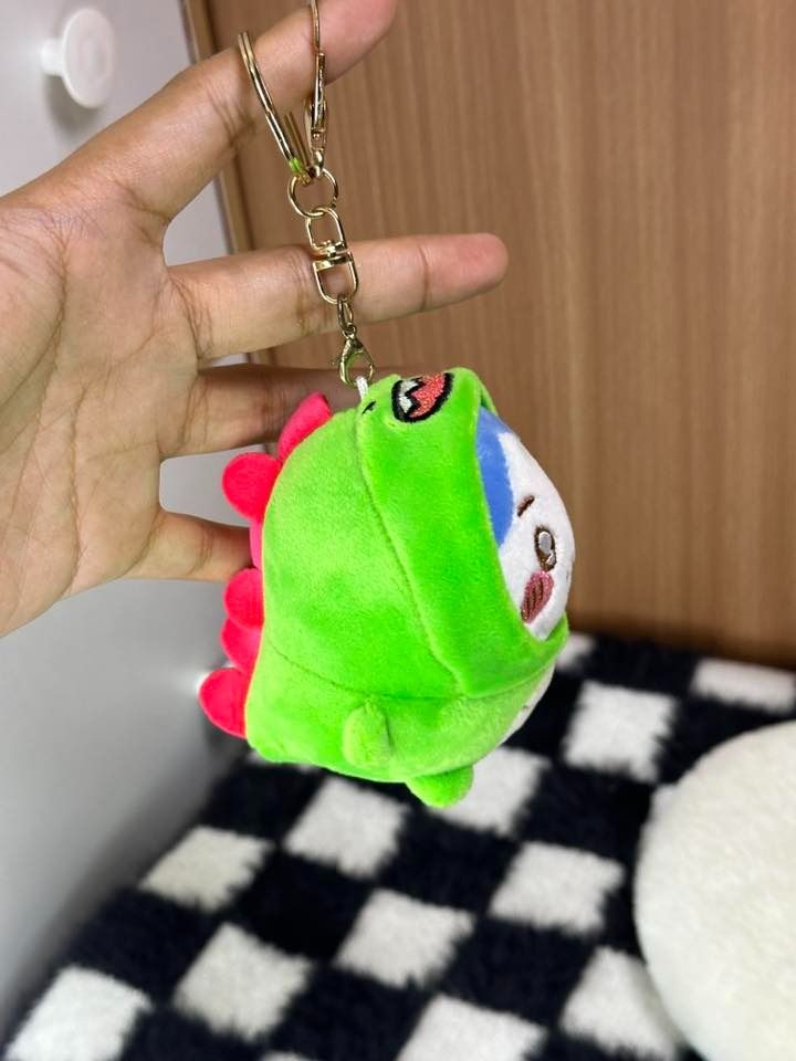 Chiikawa : Hachiware Green Dinosaur Bag Charm Strap Keychain (Category: Character Goods) located in Quezon City. Submitted by genie.fluff (Listing ID 1435733059, Image 3). Description: ✨ Budget‑Friendly Find ✨ Authenticity not guaranteed. Please check all photos thoroughly before placing an order. ⚠️ As‑is sale only | No return / change / cancel.