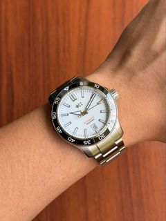 (Category: ) located in . Submitted by lucas_luxuries (Listing ID 1435825231, Image 1). Description: .