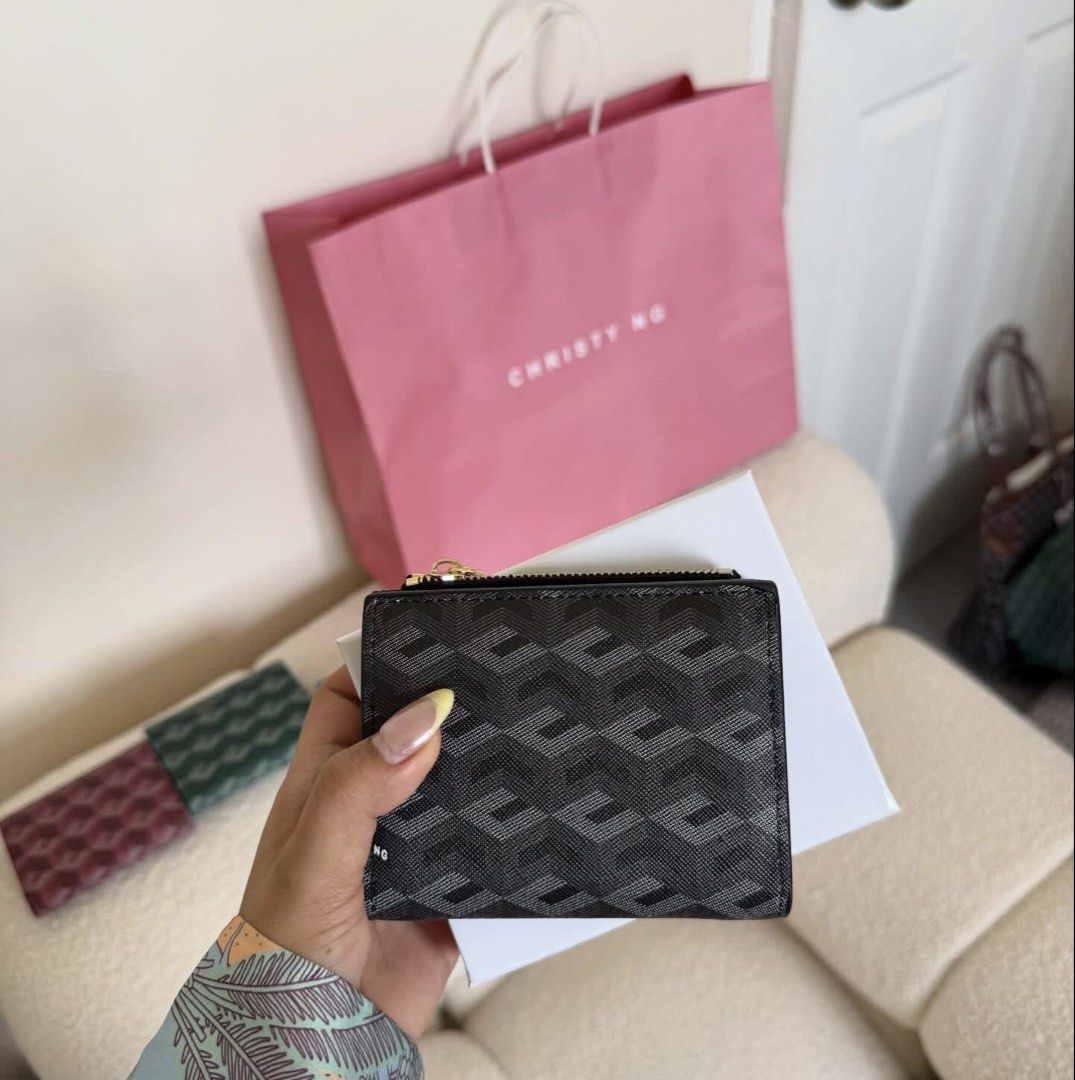 Christy Ng Erin Small Wallet (Category: Wallets & Card holders) located in Bulacan. Submitted by mykakarizza (Listing ID 1435829459, Image 2). Description: RESTOCKKKK ✨✨ ₱600 only with box Christy Ng Erin Small Wallet 10 card slots, 1 cash compartment & 1 zipped pocket 4.5" (L) x 3.4" (H) x 0.4" (W) Add paperbag 100 📸 Actual pics! 🙋🏻‍♀️ ─── ✦ ─── ✦ ─── ✦ ─── ✦ ─── 🛍️ LOOKING FOR MORE RESELLERS 🛍️ ✨ Buy 3 pcs of ANY items — FREE SHIPPING NA!�